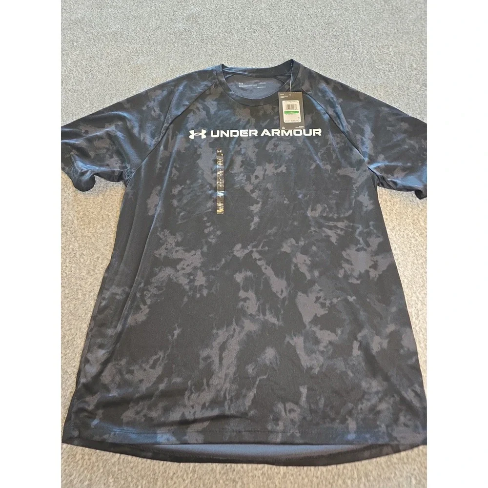 Under Armour Loose Fit Mens Large Black Shirt